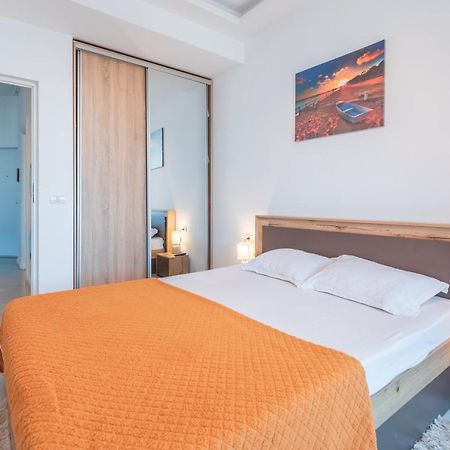 Apartament Unique Relax Apartment Navodari Bagian luar foto