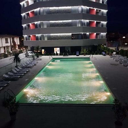 Apartament Unique Relax Apartment Navodari Bagian luar foto