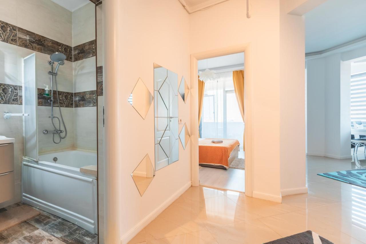 Apartament Unique Relax Apartment Navodari Bagian luar foto