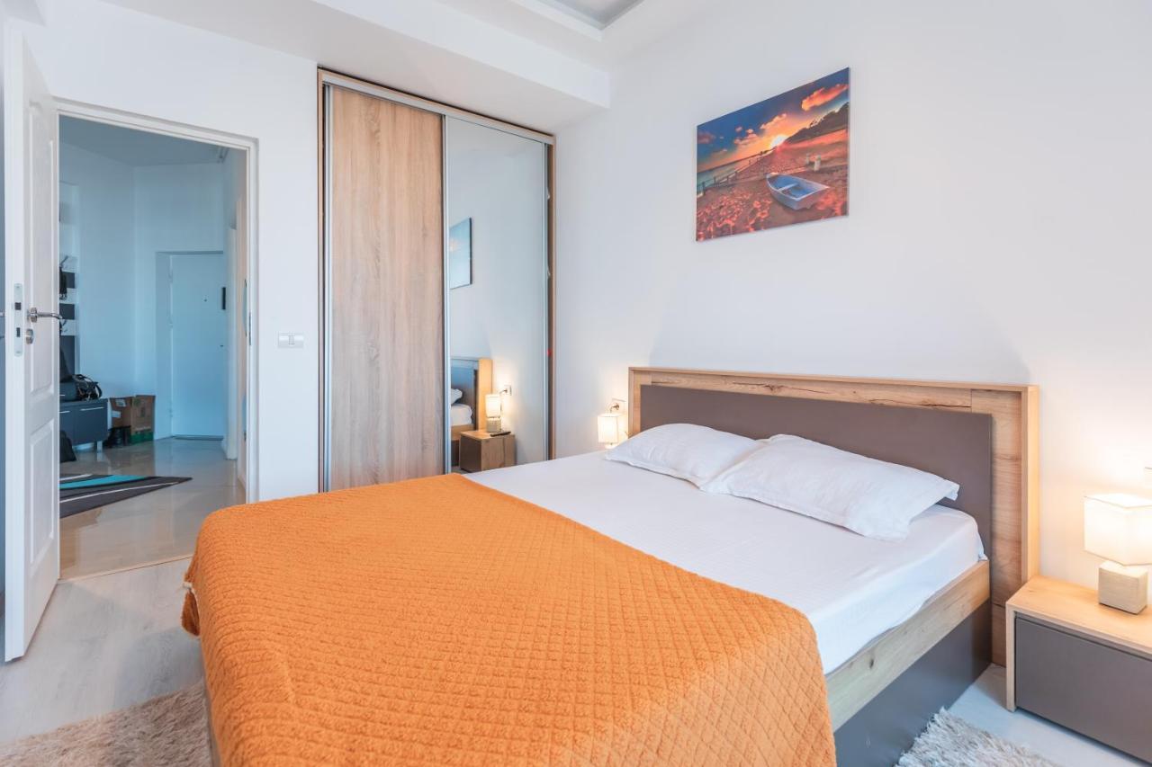 Apartament Unique Relax Apartment Navodari Bagian luar foto