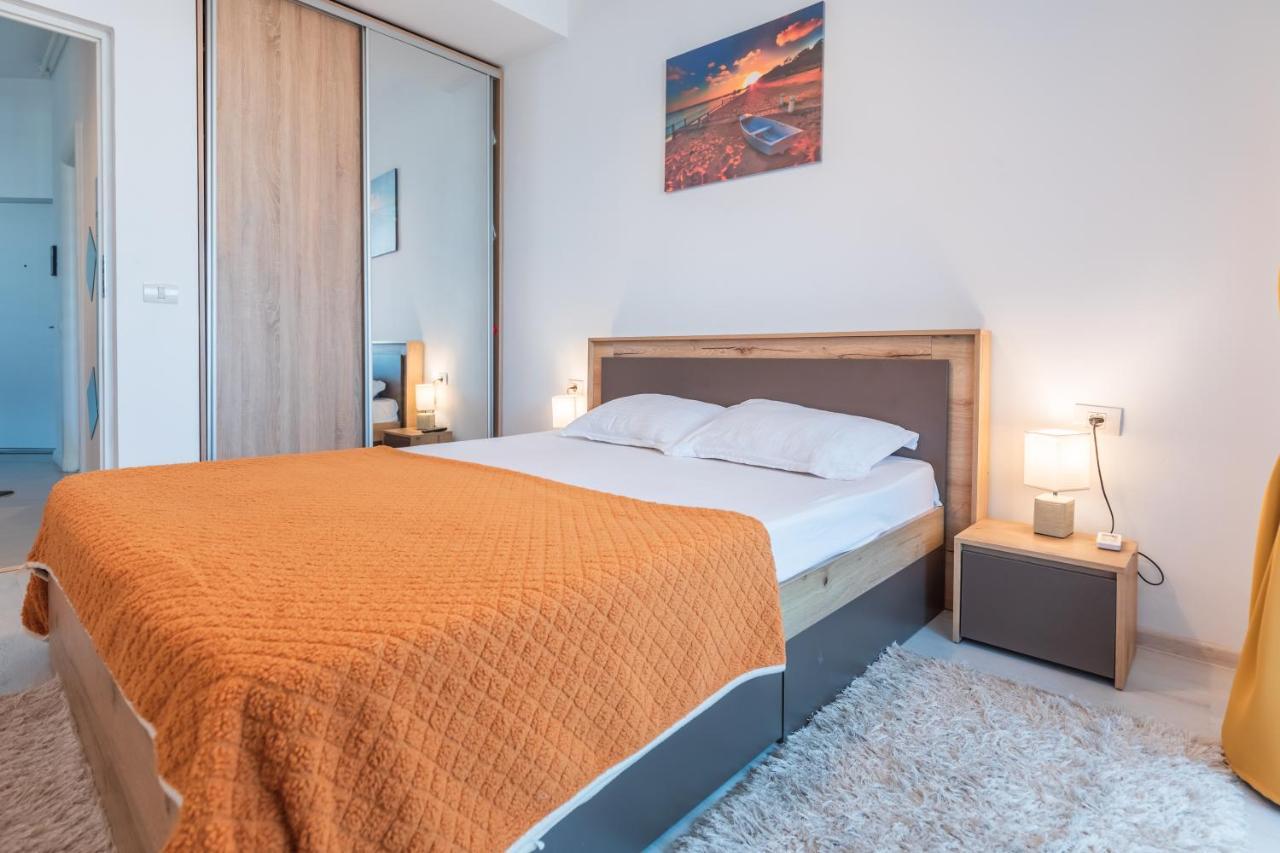 Apartament Unique Relax Apartment Navodari Bagian luar foto