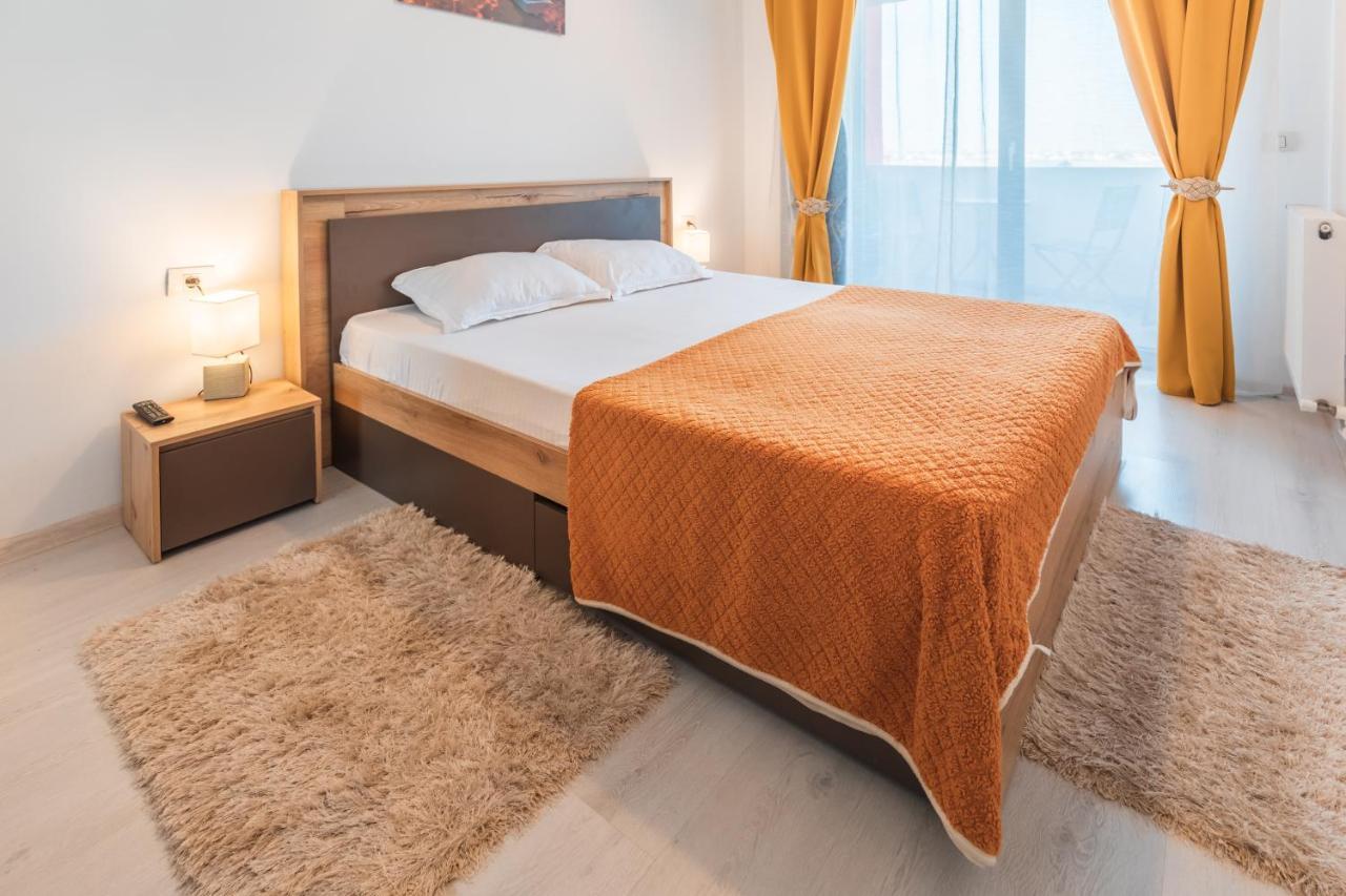 Apartament Unique Relax Apartment Navodari Bagian luar foto