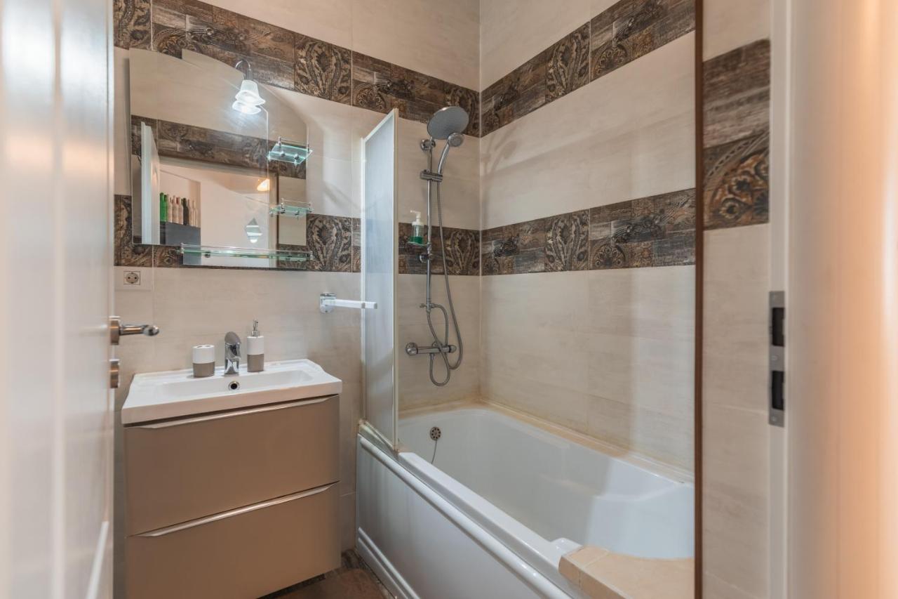 Apartament Unique Relax Apartment Navodari Bagian luar foto